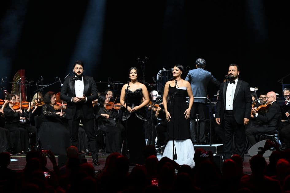 Samir Cəfərov solistlər və orkestrlə qala konsertində